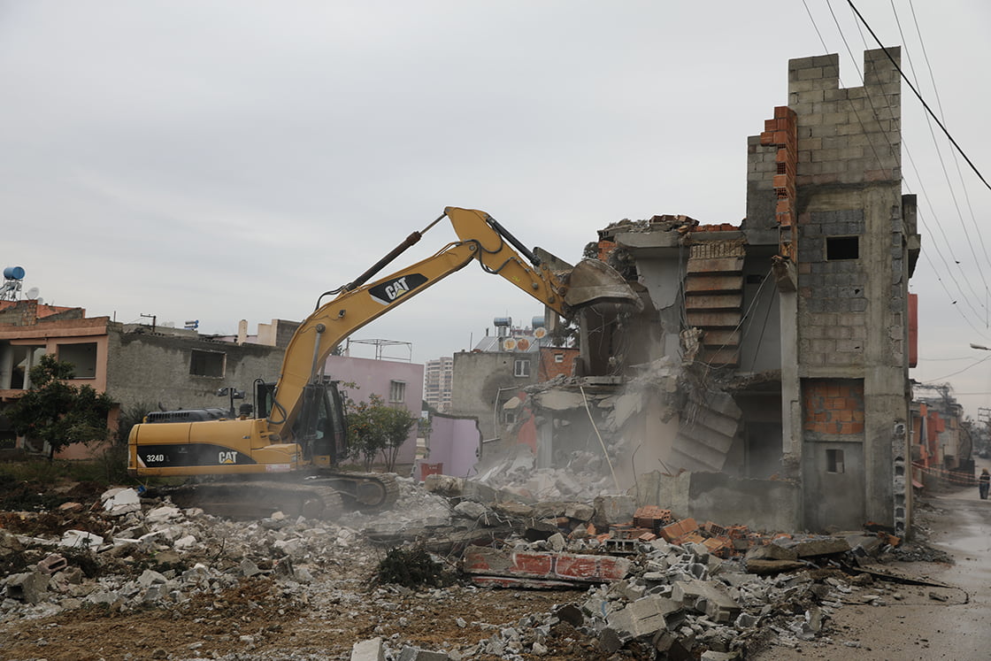 Şehit Erkut Akbay Mahallesi’nde yıkımlar devam ediyor