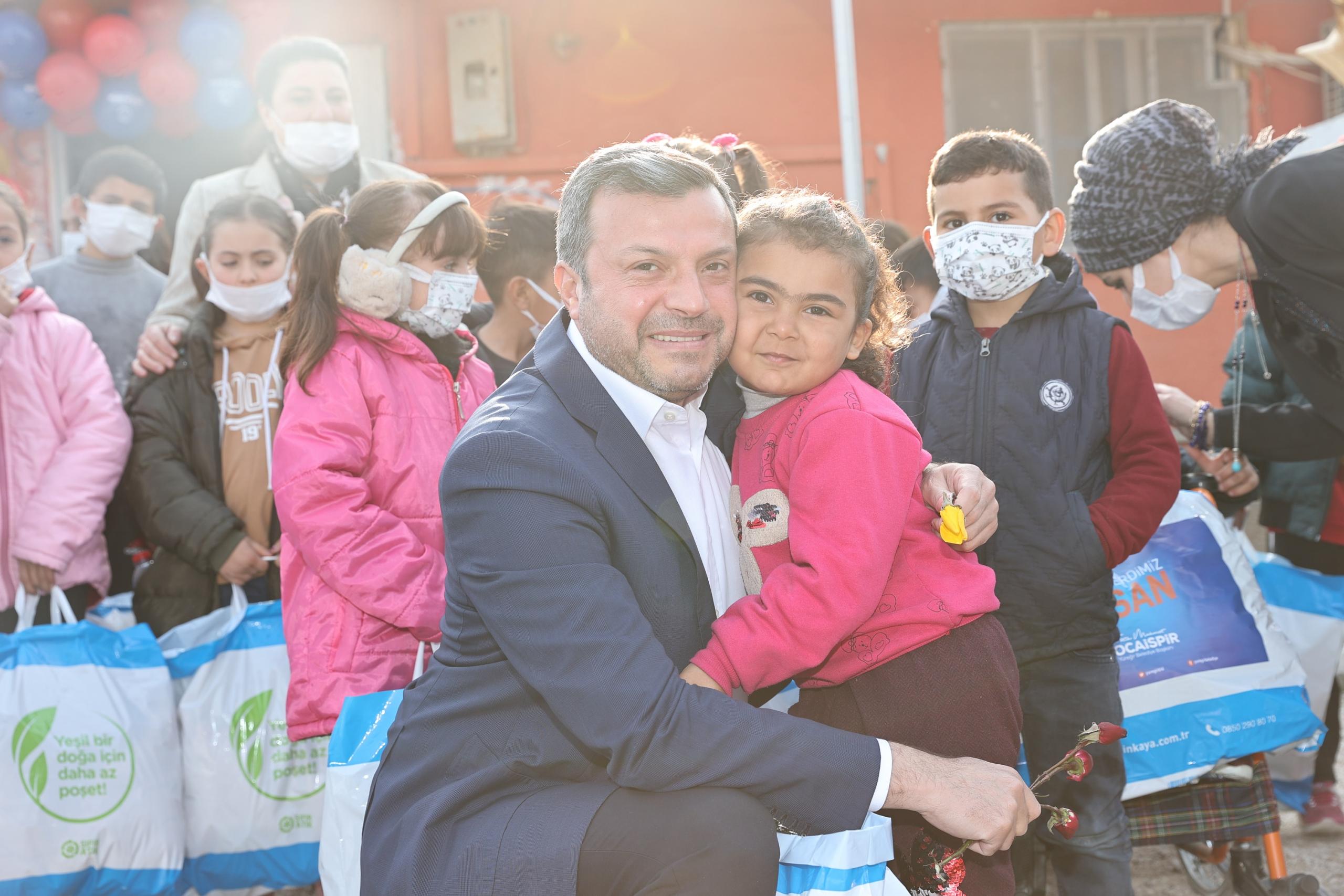 Yüreğirli Çocuklara ‘Kış Güneşi’ hediyesi