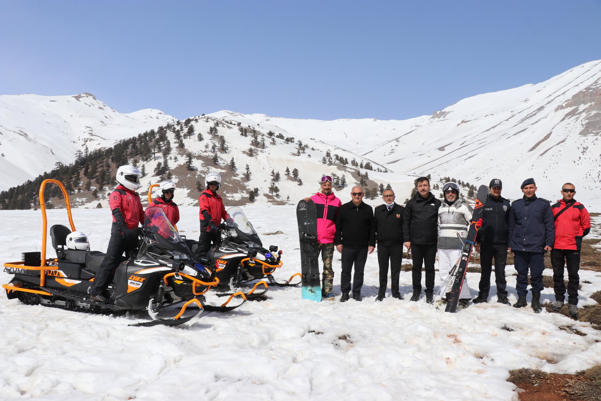 ELMALI BOĞAZINDA SNOWBOARD ŞOVU