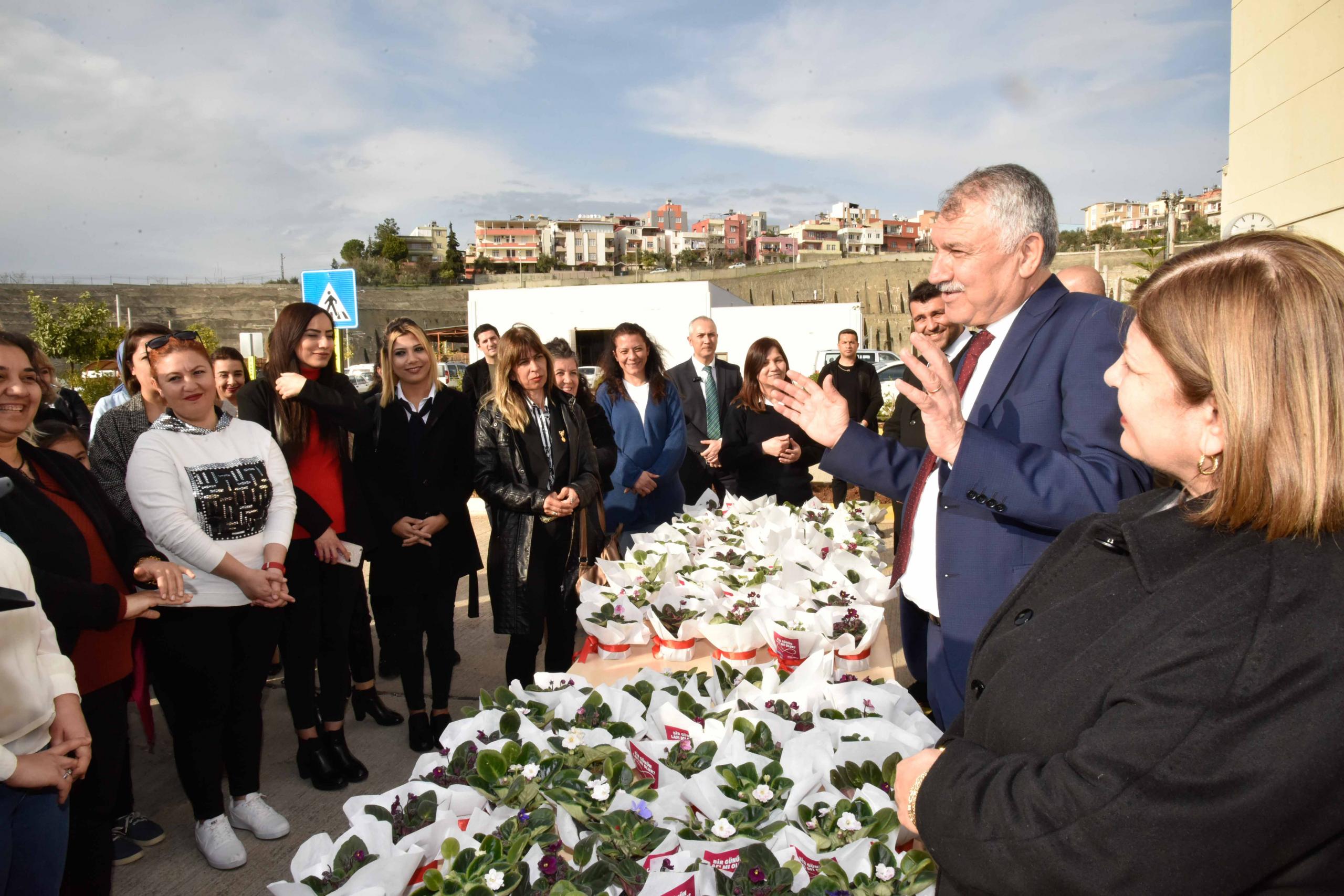 Eşit topluma kadar omuz omuza mücadele sürecek