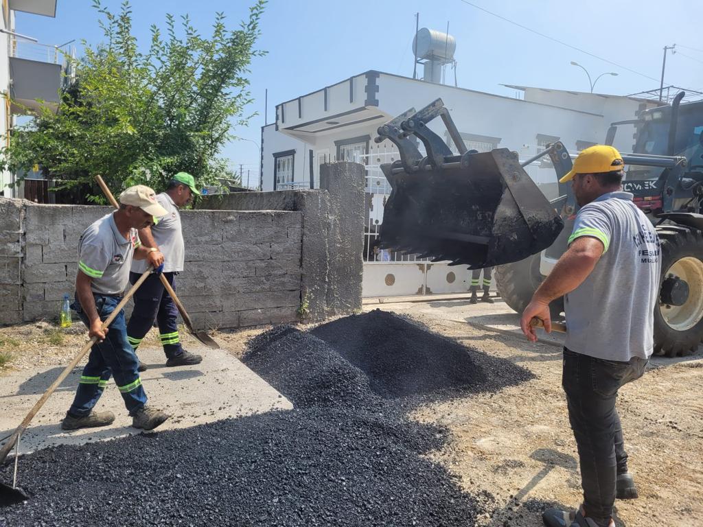 Ceyhan’da bozuk yol kalmayacak