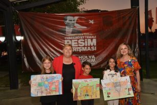 Ceyhan’da Cumhuriyet coşkusu her alana yayıldı