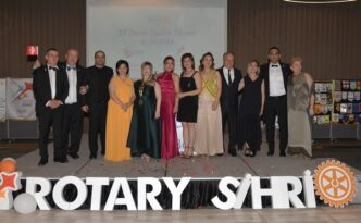 GÜNEY ROTARY KULÜBÜ’NDE DEVİR-TESLİM TÖRENİ YAPILDI.