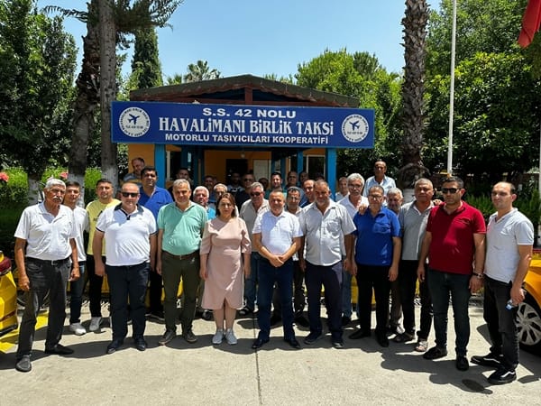 BAKAN, ŞAKİRPAŞA HAVALİMANI KONUSUNDA İPE UN SERİYOR